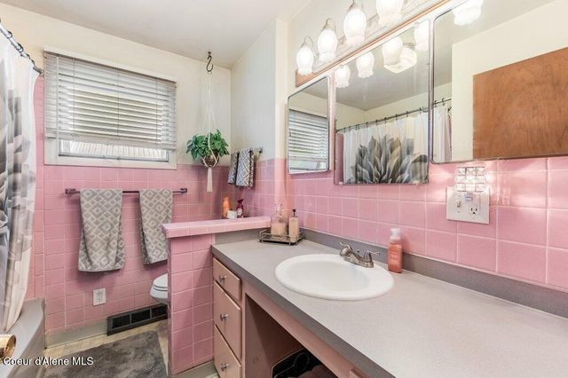 1722 N 6th ST, Coeur D'alene, ID 83814