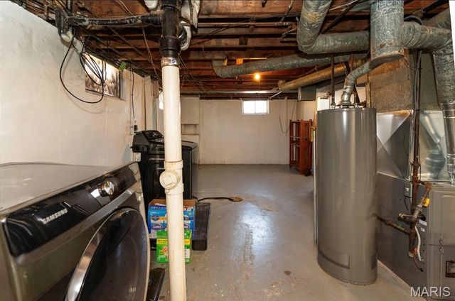 10257 Dacey Drive, St Louis, MO 63136