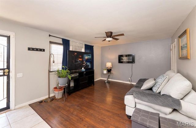 10257 Dacey Drive, St Louis, MO 63136