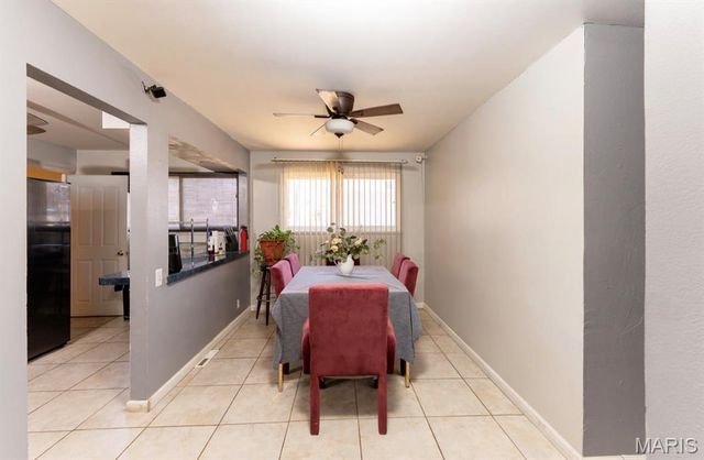 10257 Dacey Drive, St Louis, MO 63136