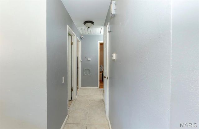 10257 Dacey Drive, St Louis, MO 63136