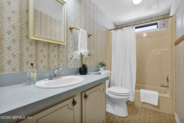 7633 PLUMWOOD Drive, Jacksonville, FL 32256