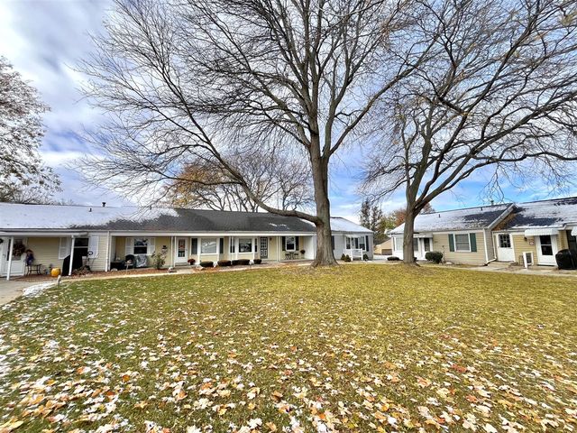 1002 Village Lane, Jenison, MI 49428