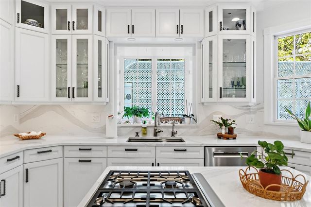 5382 SANDHAMN PLACE, Longboat Key, FL 34228