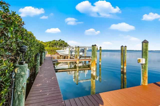 5382 SANDHAMN PLACE, Longboat Key, FL 34228