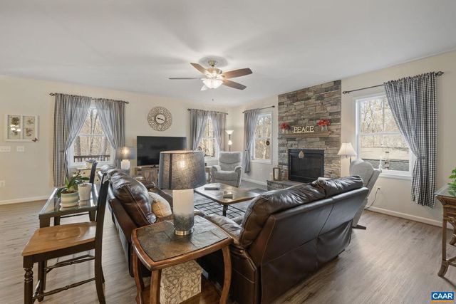 16 BRASSIE TER, Palmyra, VA 22963