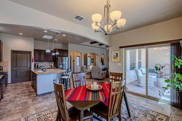 5935 S Sandia Court, Rio Rancho, NM 87144