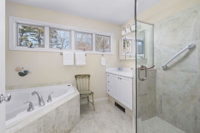 8 Jeremiah Lane, York, ME 03909