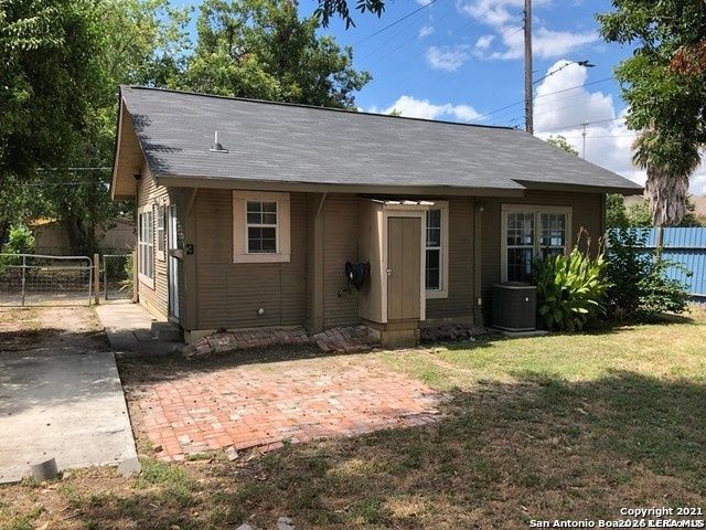 102 BAILEY AVE, San Antonio, TX 78210