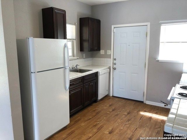 102 BAILEY AVE, San Antonio, TX 78210