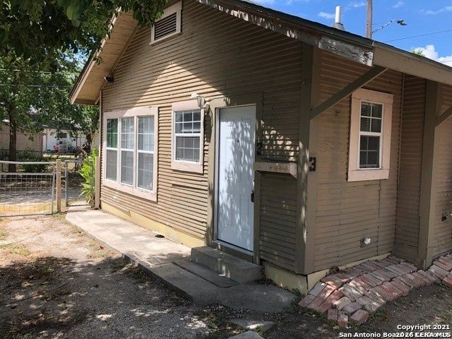 102 BAILEY AVE, San Antonio, TX 78210