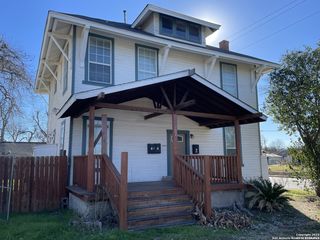 102 BAILEY AVE, San Antonio, TX 78210