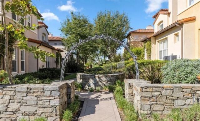 6 Veroli Court, Newport Coast, CA 92657