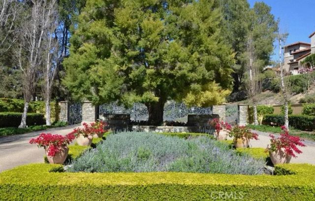 6 Veroli Court, Newport Coast, CA 92657