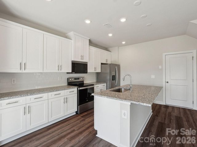 5507 Chambray Court, Cherryville, NC 28021