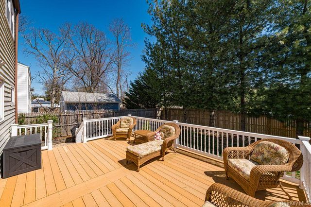 89 Cheltenham Road, West Babylon, NY 11704