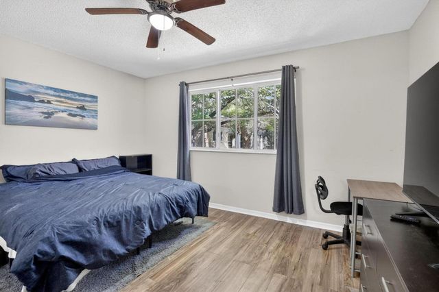 2486 Centergate Drive 204, Miramar, FL 33025