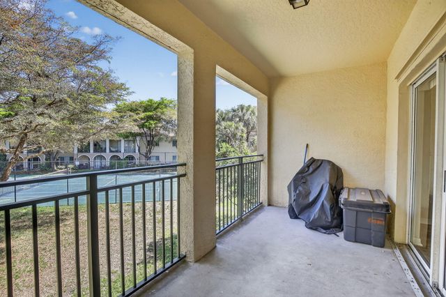 2486 Centergate Drive 204, Miramar, FL 33025