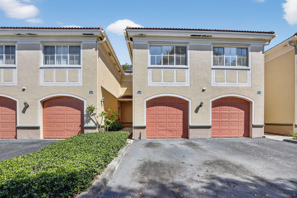 2486 Centergate Drive 204, Miramar, FL 33025