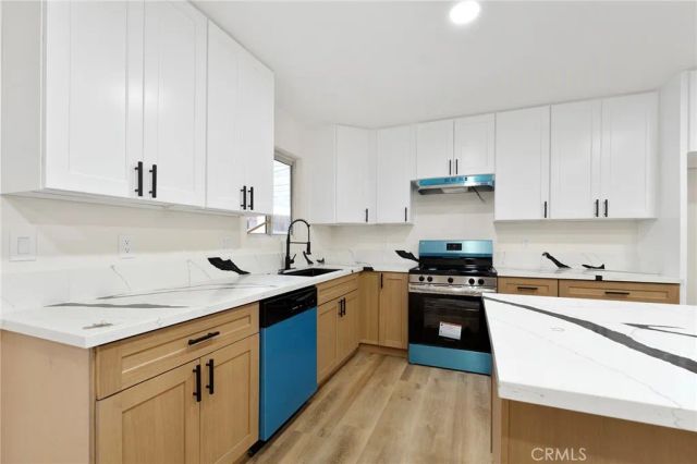 261 W Whittier, Hemet, CA 92543