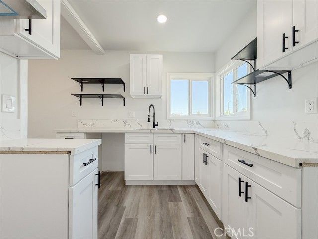 220 W 98th Street, Los Angeles, CA 90003