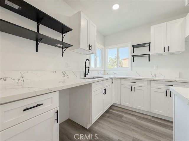 220 W 98th Street, Los Angeles, CA 90003