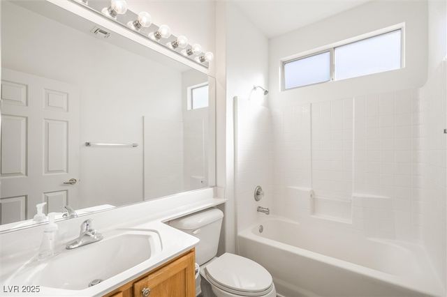 2134 Desert Woods Drive, Henderson, NV 89012