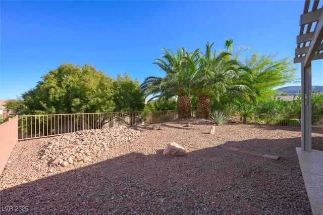 2134 Desert Woods Drive, Henderson, NV 89012