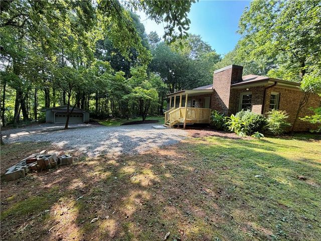 75 Highland Avenue, Jasper, GA 30143