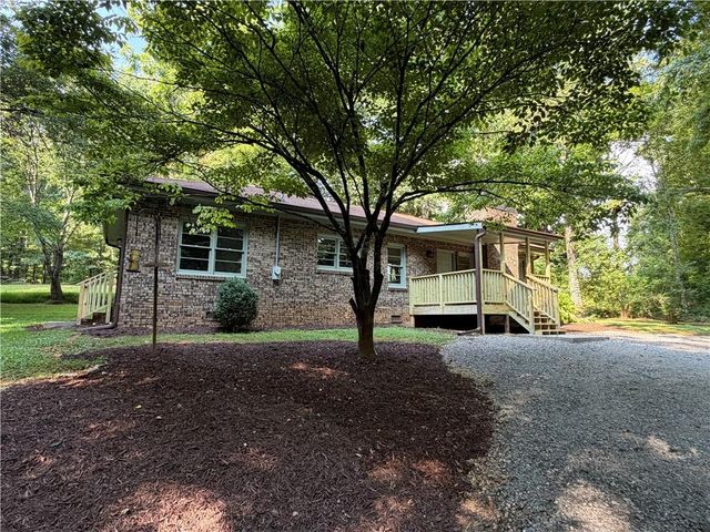 75 Highland Avenue, Jasper, GA 30143