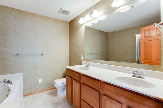 3331 Cherry Lane D, Woodbury, MN 55129