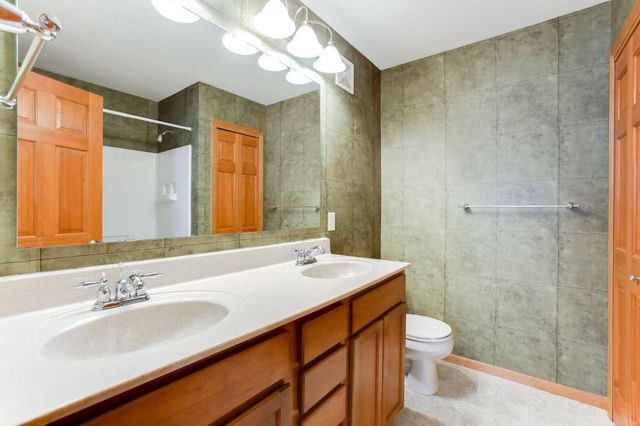 3331 Cherry Lane D, Woodbury, MN 55129