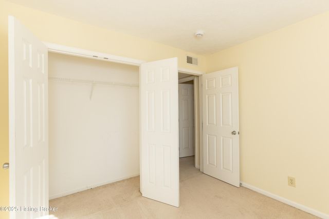 4825 Westmar Terrace, UNIT 202, Louisville, KY 40222