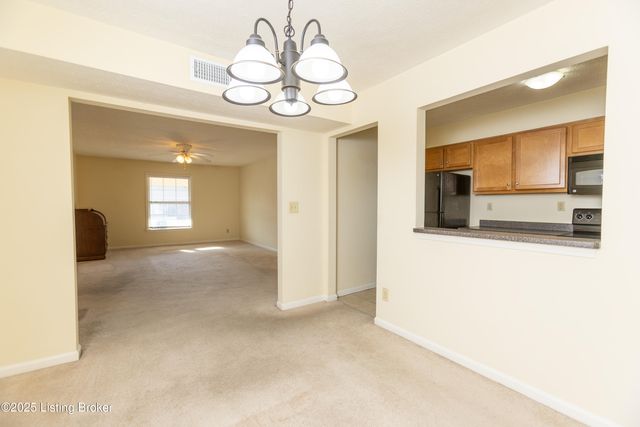4825 Westmar Terrace, UNIT 202, Louisville, KY 40222