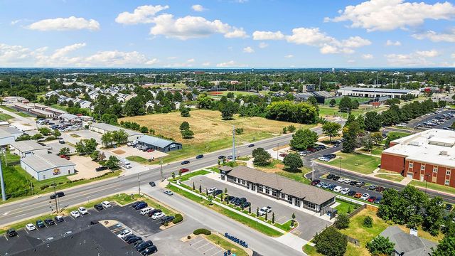 2001 SE J Street, Bentonville, AR 72712