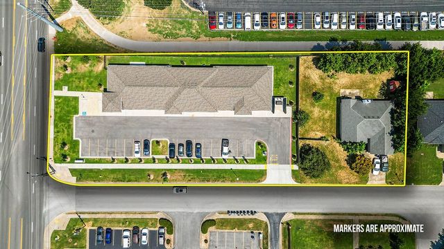 2001 SE J Street, Bentonville, AR 72712