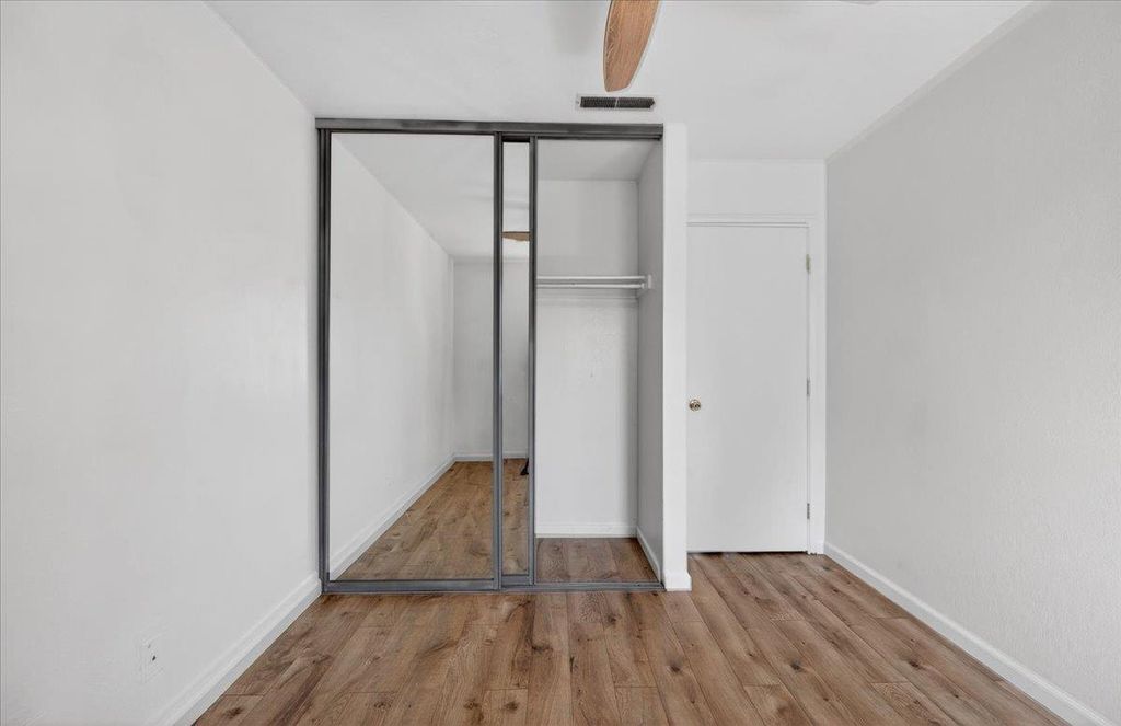 Image 18 of property listing at 4875 N Backer Avenue # 143, Fresno, CA 93726