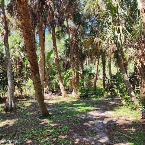 381 8th ST NE, Naples, FL 34120