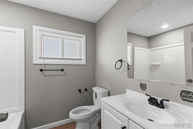 10132 Dellridge Lane, St Louis, MO 63136