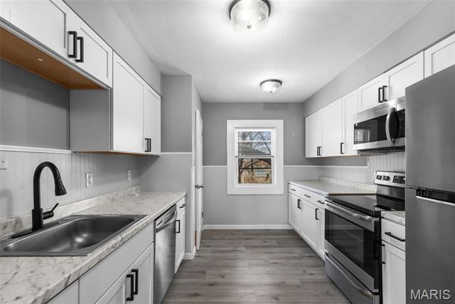 10132 Dellridge Lane, St Louis, MO 63136