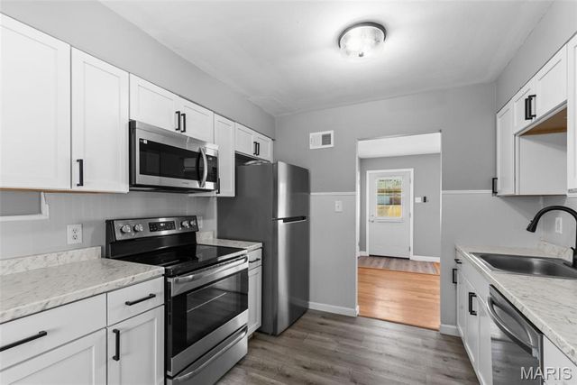 10132 Dellridge Lane, St Louis, MO 63136