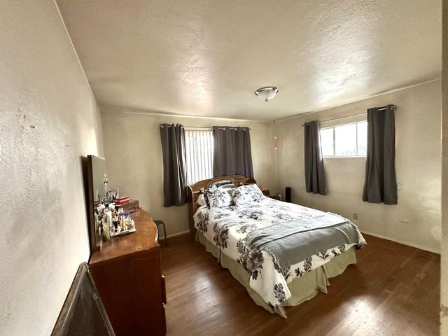 27277 Parkwood Avenue, Madera, CA 93637