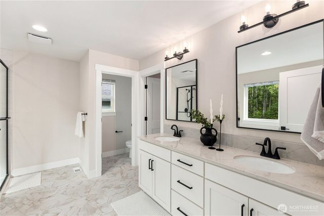 14325 5th Avenue W, Lynnwood, WA 98087