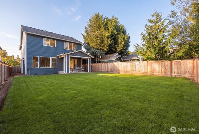 14325 5th Avenue W, Lynnwood, WA 98087