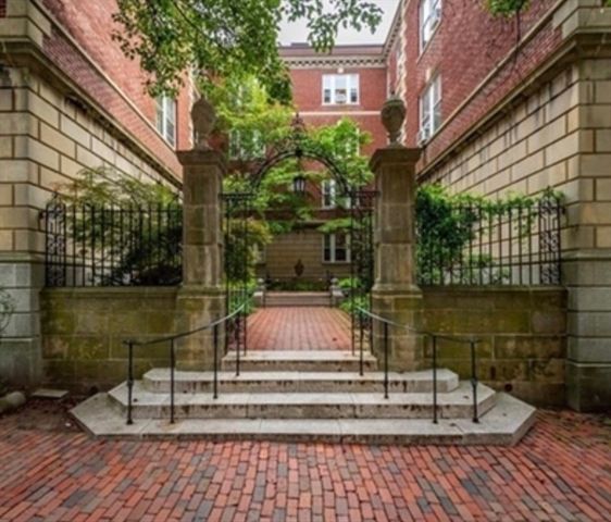 6 Washington Ave. 11, Cambridge, MA 02140