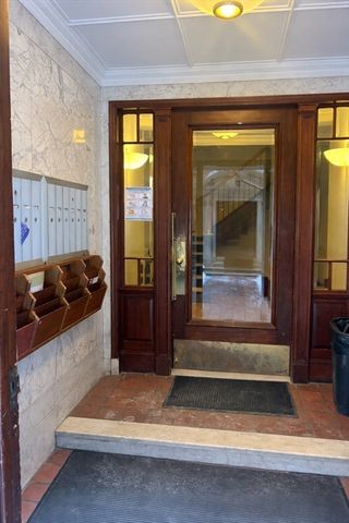 6 Washington Ave. 11, Cambridge, MA 02140