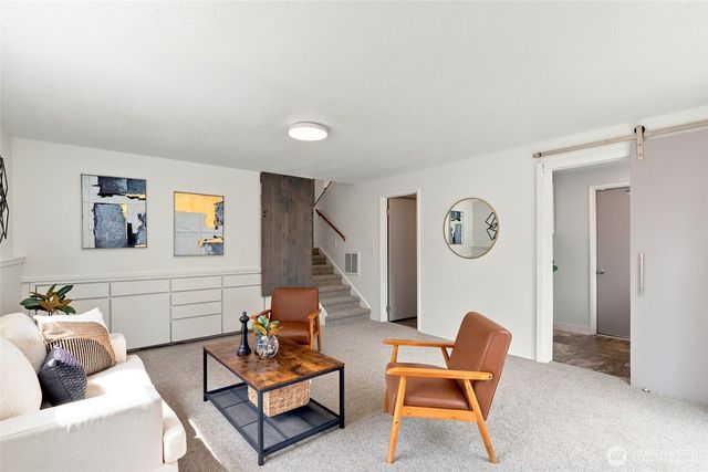 8502 41st Street W, University Place, WA 98466