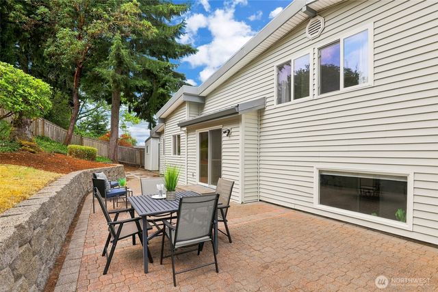 8502 41st Street W, University Place, WA 98466