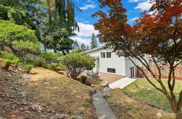 8502 41st Street W, University Place, WA 98466