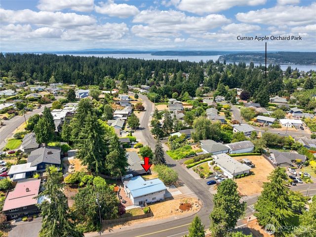 8502 41st Street W, University Place, WA 98466